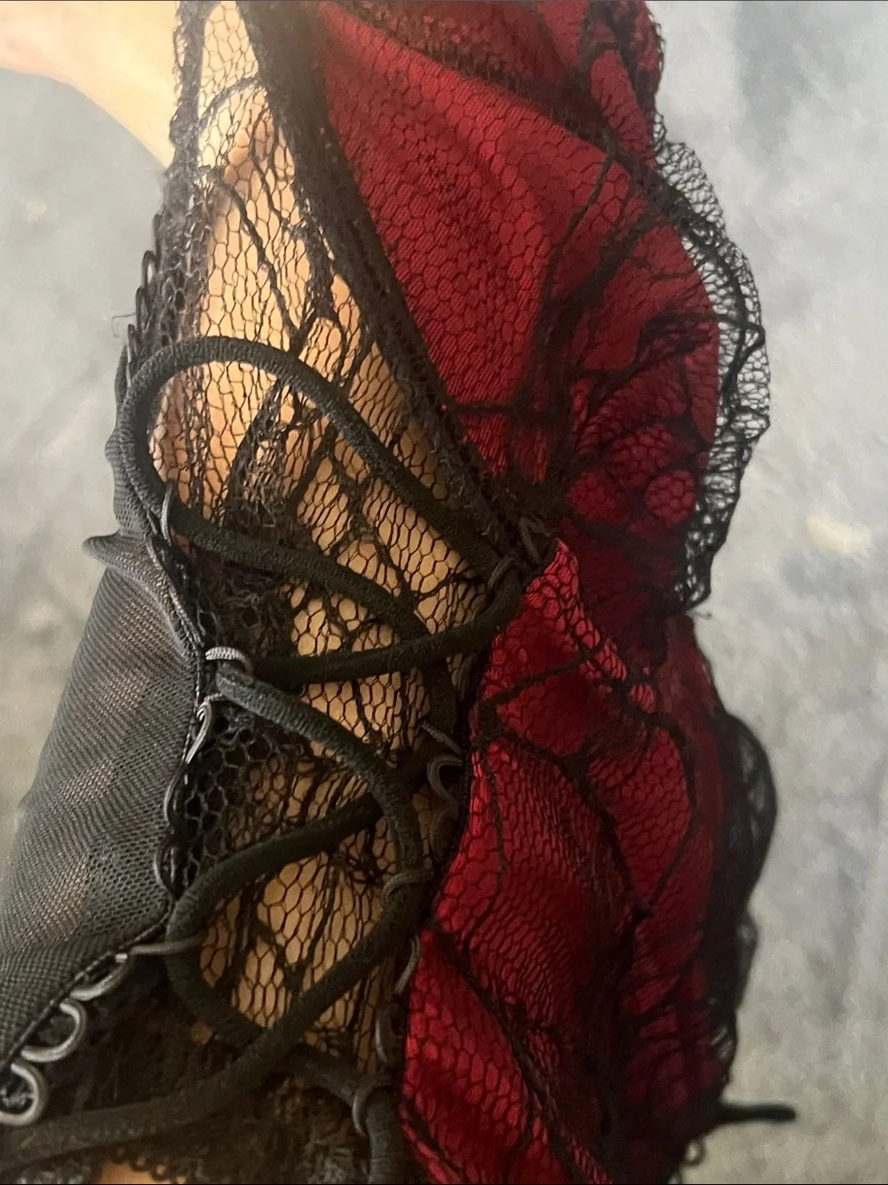 Shein Romwe Red and black goth spider web print lace-up top XS - Picture 6 of 7